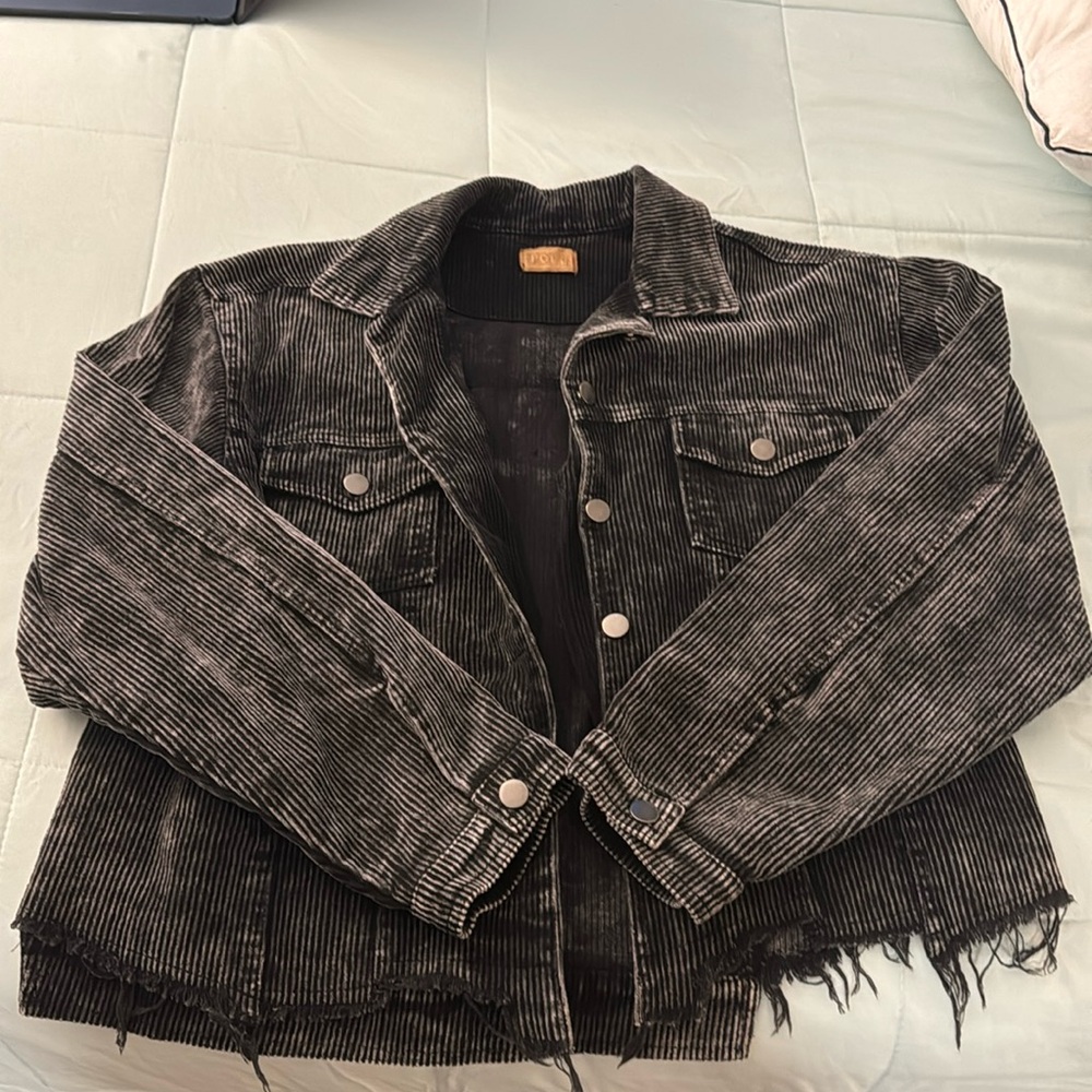 Women’s POL black corduroy jacket. Size M.